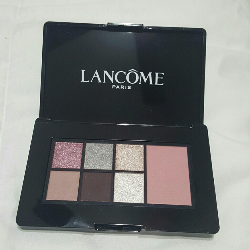 Brand new Lancome eyeshadow pallete